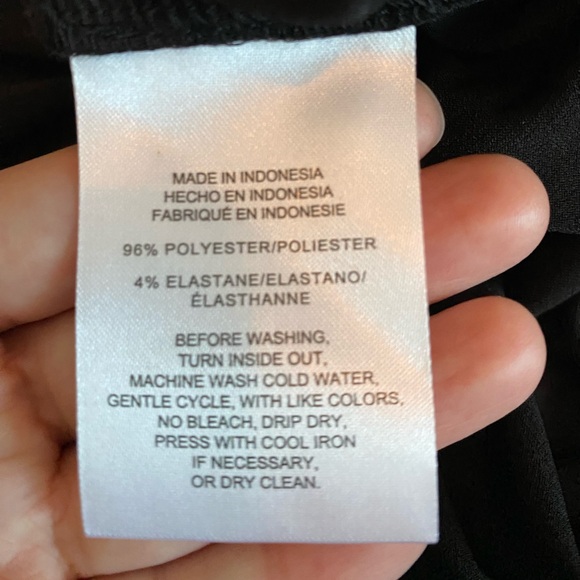 Jones New York stretchy jersey tie belt balloon sleeve black dress. - Picture 10 of 12